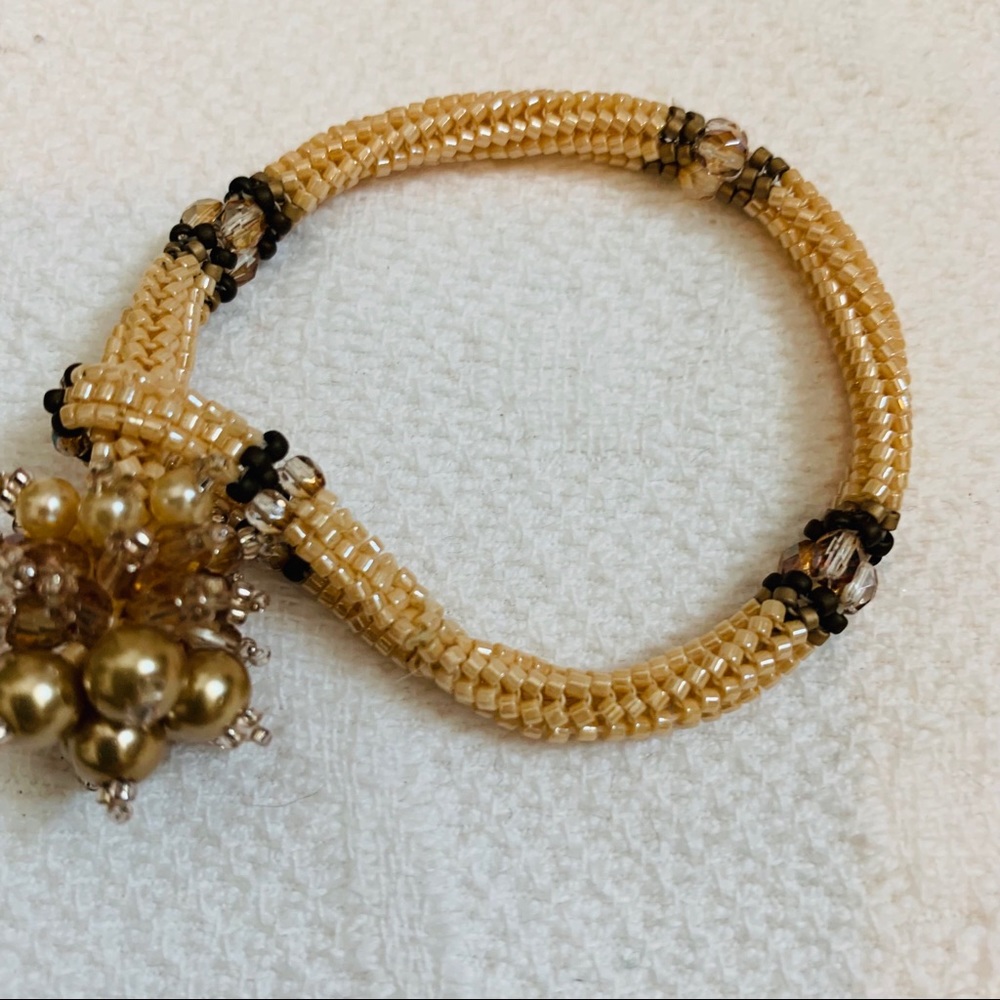 HANDMADE BEADED BRACELET - Picture 12 of 15